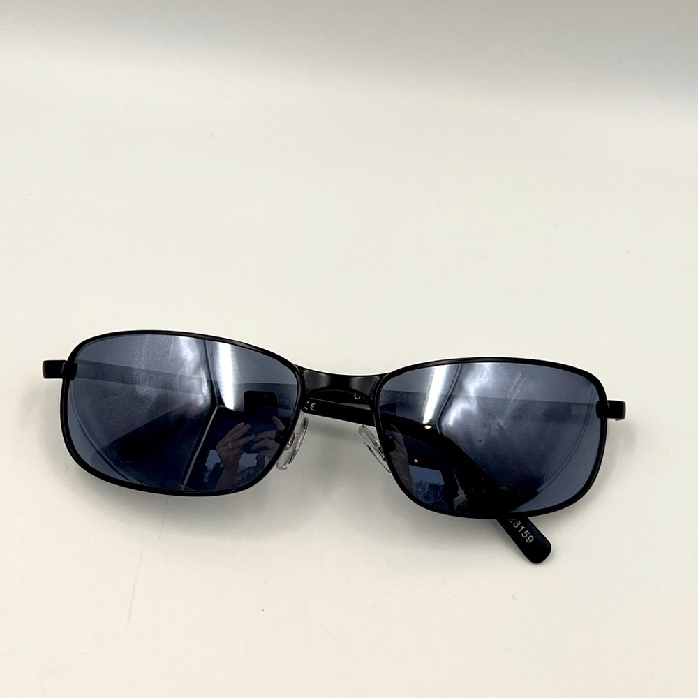FOSTER GRANT POLARIZED SUN GLASSES